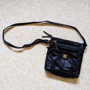 Carryland Black Leather Over-the-shoulder Purse